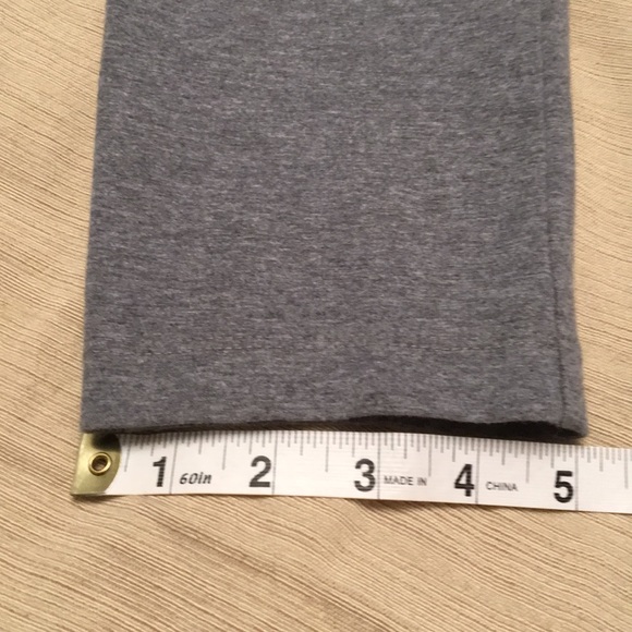 Zenergy by Chico’s Gray Pull On Straight Leg Pants - Picture 4 of 8